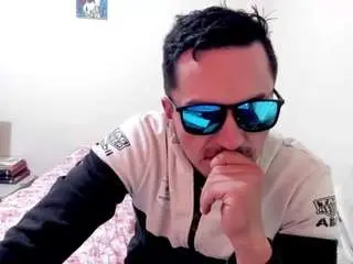 Megangrey21  live sex cam
