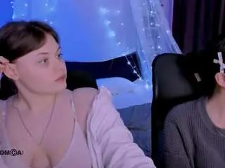 Nikol-kitt  live sex cam