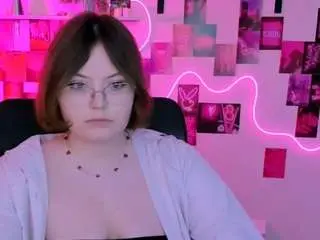 Nikol-kitt  live sex cam