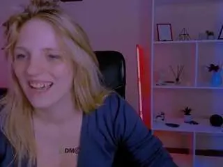 Nikol-kitt  live sex cam
