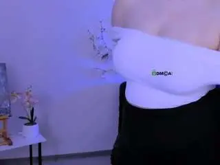 Nikol-kitt  live sex cam