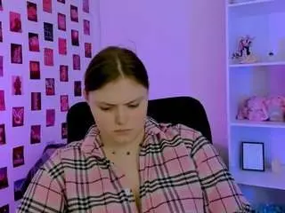 Nikol-kitt  live sex cam