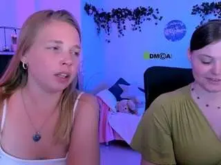 Nikol-kitt  live sex cam