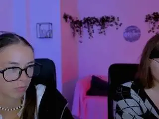Nikol-kitt  live sex cam