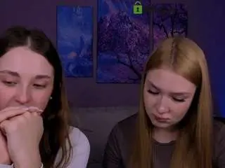 Playful-sophie  live sex cam