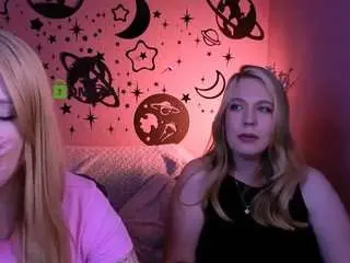 Playful-sophie  live sex cam