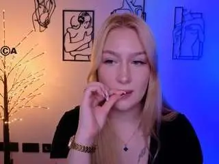 Playful-sophie  live sex cam