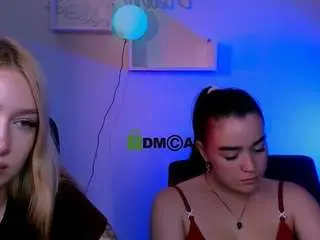 Playful-sophie  live sex cam