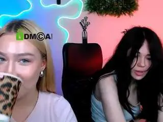 Playful-sophie  live sex cam