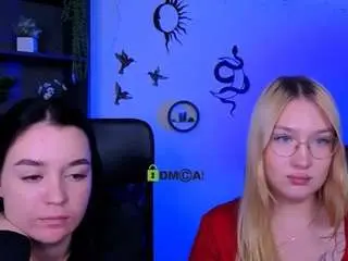 Playful-sophie  live sex cam