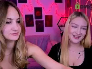 Playful-sophie  live sex cam
