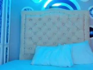 Bonnie-milf  live sex cam