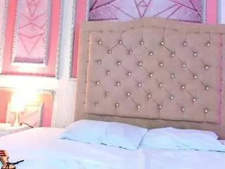 Bonnie-milf  live sex cam