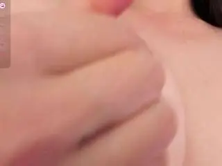 Bonnie-milf  live sex cam