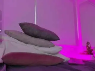 Isabella-flowers  live sex cam