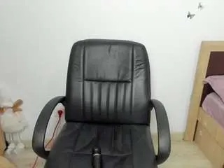 Kilenyapatrise  live sex cam
