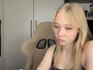 Kiyokoshurkus  live sex cam