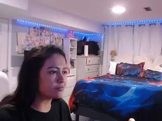 Realdiamonddoll  live sex cam