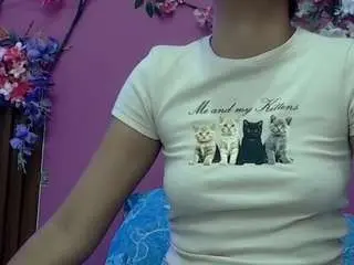 Skinnybarbie022  live sex cam