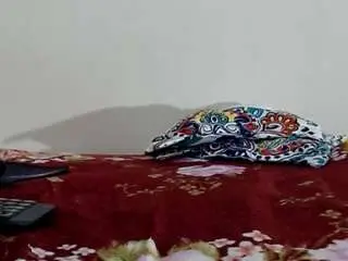 Skinnybarbie022  live sex cam