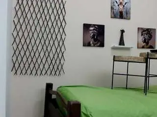 Skinnybarbie022  live sex cam