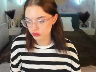 Wullwet-rav  live sex cam