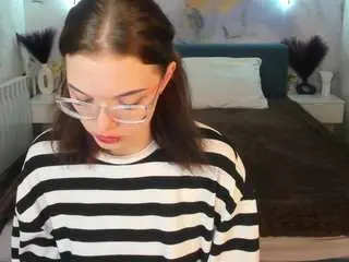 Wullwet-rav  live sex cam