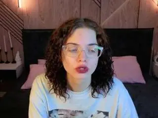 Wullwet-rav  live sex cam