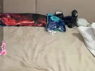 Cariewraspir  live sex cam