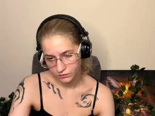 Emabraatz  live sex cam