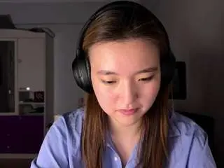 Gwenaldaz  live sex cam
