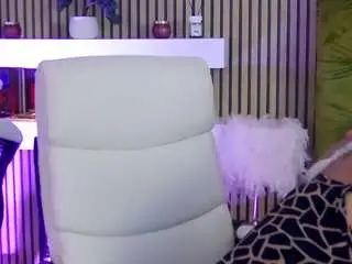 Ladytouch  live sex cam