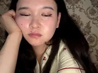 Ledapopowski  live sex cam
