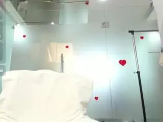 Alfawoman  live sex cam