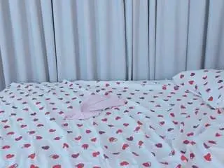 Templehidinger  live sex cam