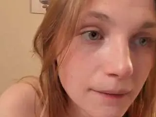 Templehidinger  live sex cam