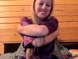 Ultrachick  live sex cam