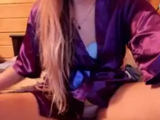 Ultrachick  live sex cam