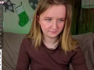 Evelyn-limi  live sex cam