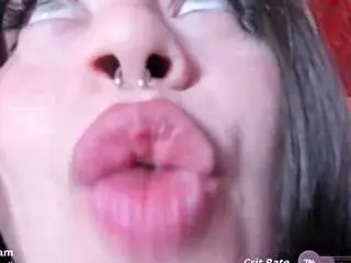 Megan-wells  live sex cam