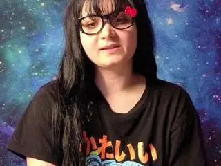 Trixiedoescamcam  live sex cam