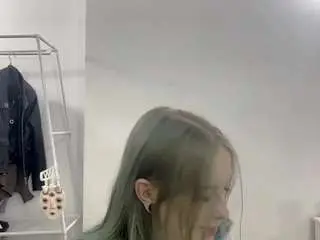 Cruzconchado  live sex cam