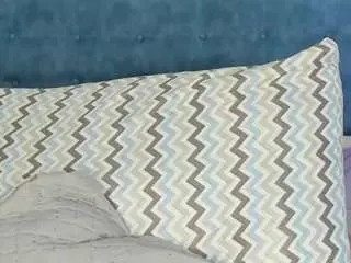 Emmaabrat  live sex cam