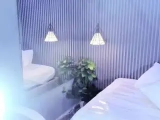 Lovelyeyess  live sex cam