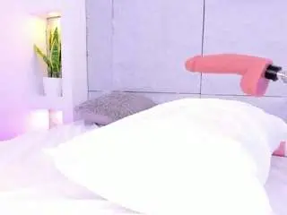 Lovelyeyess  live sex cam