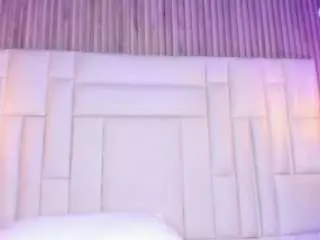 Lovelyeyess  live sex cam