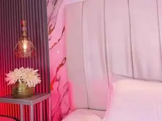 Lovelyeyess  live sex cam