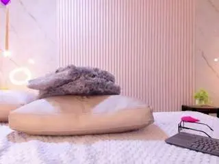 Luna-taylorss  live sex cam