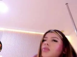 Luna-taylorss  live sex cam