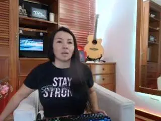 Taliapeach  live sex cam